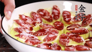 冷水下鍋蒸15分鐘左右就可以了。