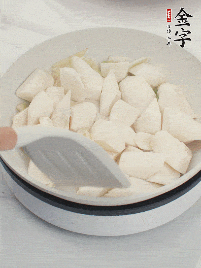 加茭白煸炒。